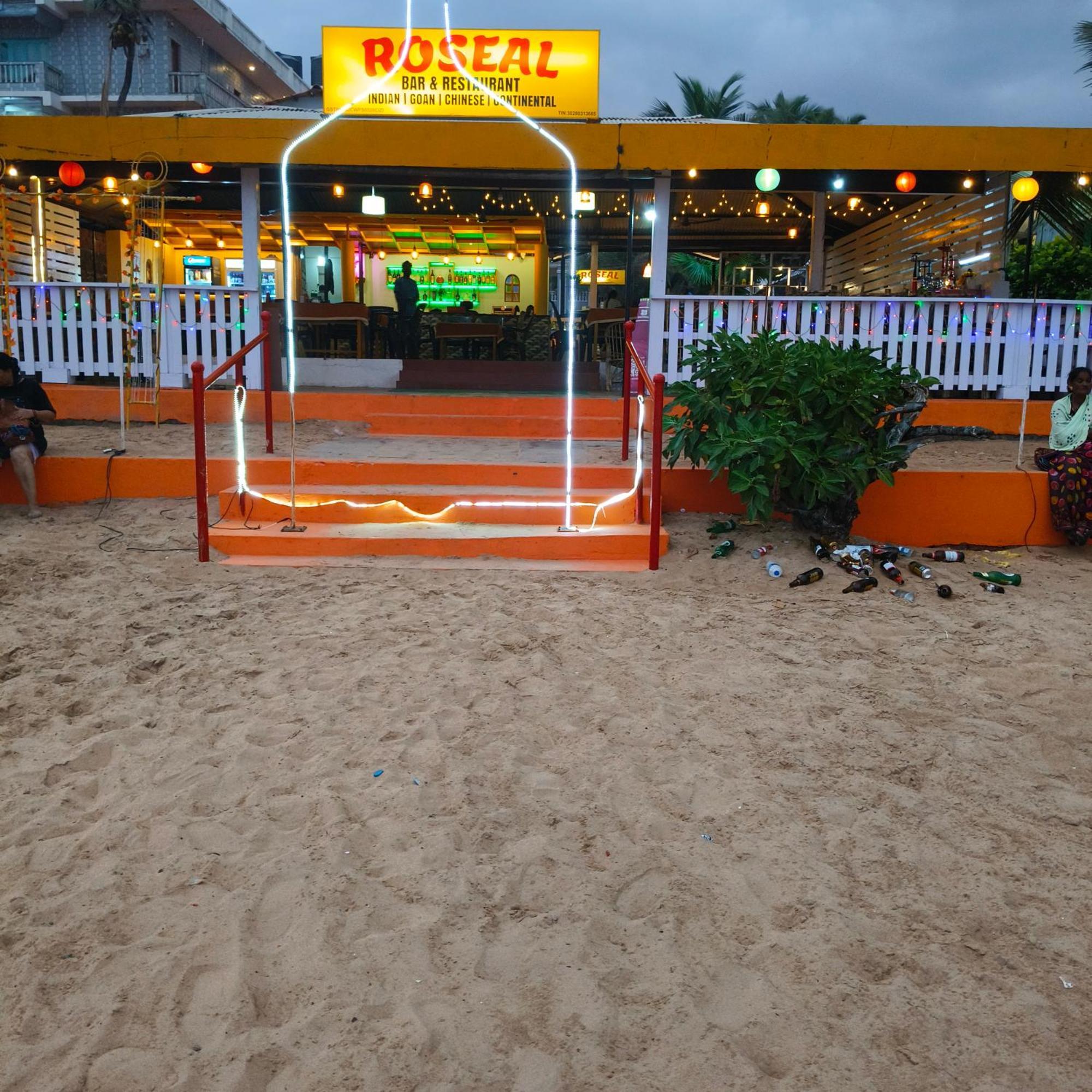 Roseal Beach Front บากา ภายนอก รูปภาพ